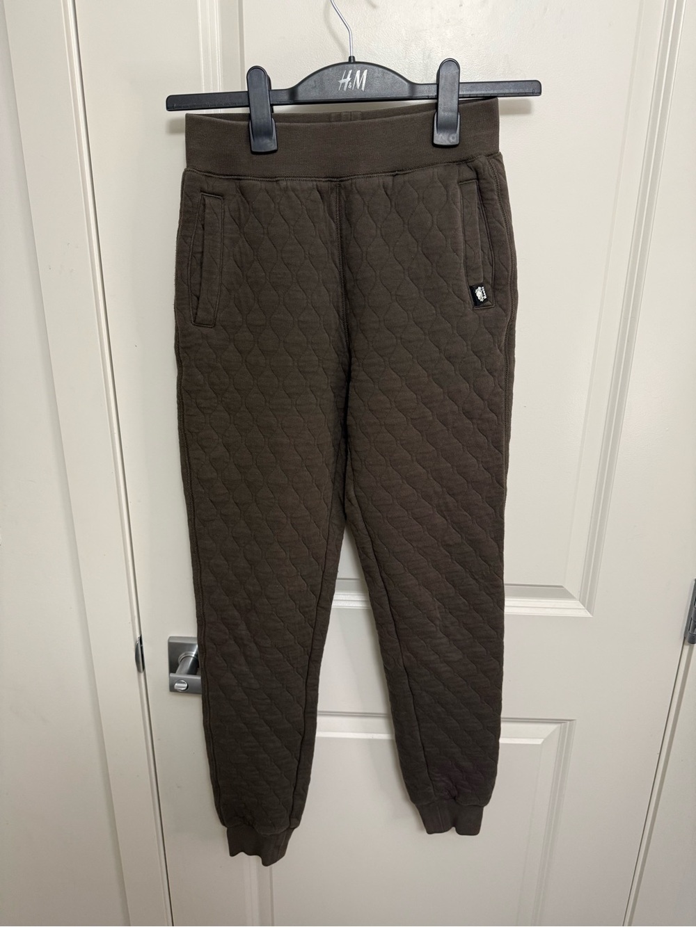 Roots Quilted Dark Brown Women's Joggers in size XXS